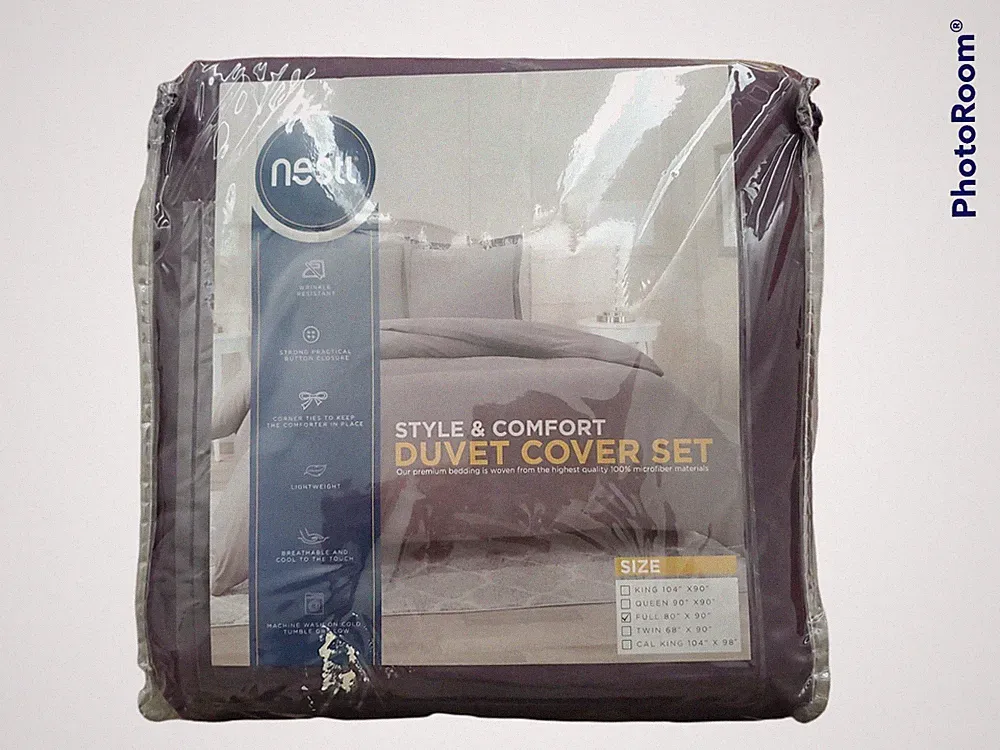 Brand New Nestl Duvet Cover Set purple Microfiber for a full Size Bed 80” x 90”